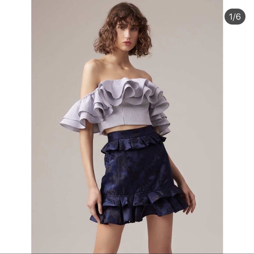 C/meo Ruffle off shoulder top